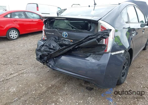 2015 Toyota Prius Two z USA, uszkodzony, nr VIN JTDKN3DU5F1934117